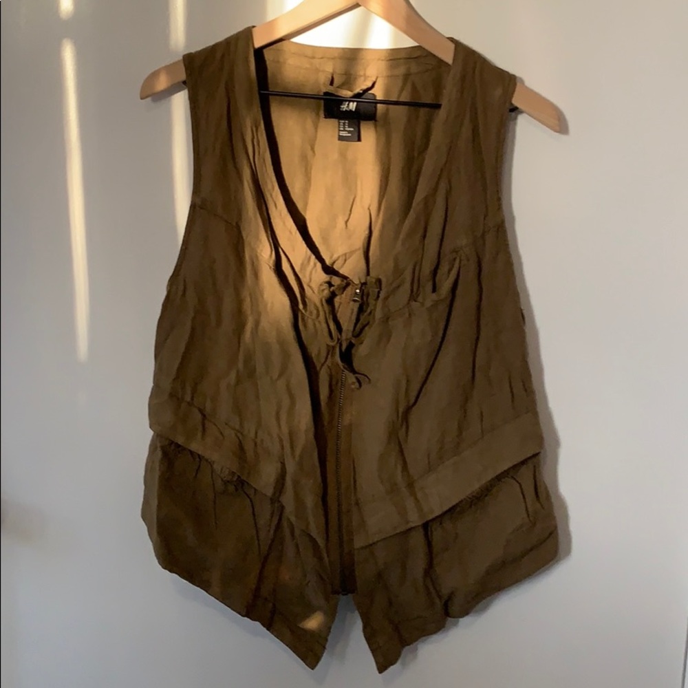 H&M Vest. Size 10